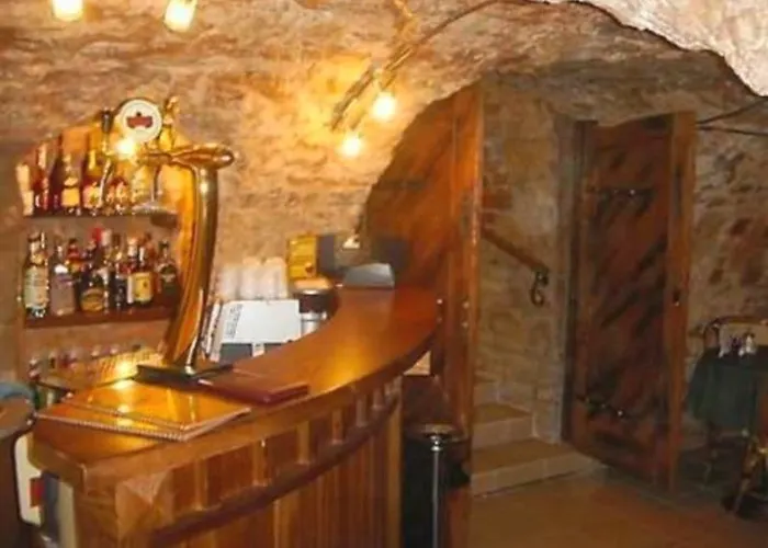 Boutique Monte Kristo Viesnīca 4*