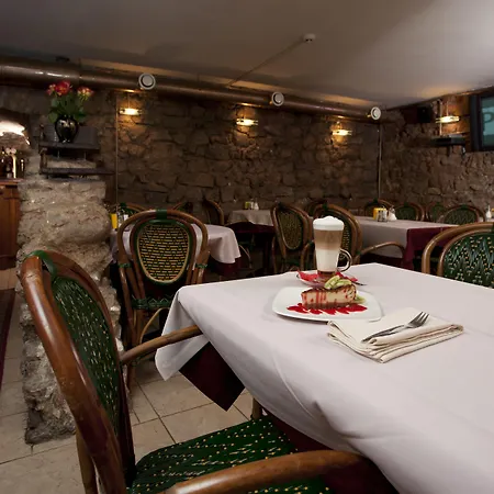 Boutique Monte Kristo Hotel 4*